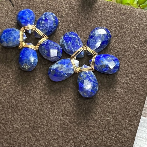 Handmade Lapis Lazuli Flower Earrings 💙💛 - Picture 7 of 8